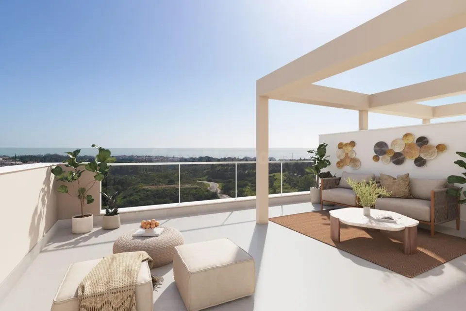 Atico DUPLEX a ESTRENAR , con 3 dorm., amplia terraza y solarium, VISTAS AL MAR. En Mijas Costa, cerca del MAR, GOLF y MONTAÑAS!!!
