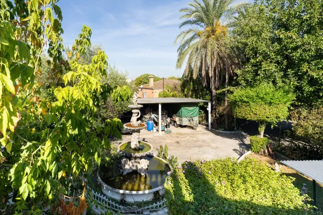 Chalet y parcela segregable en Palomares del Río — 8