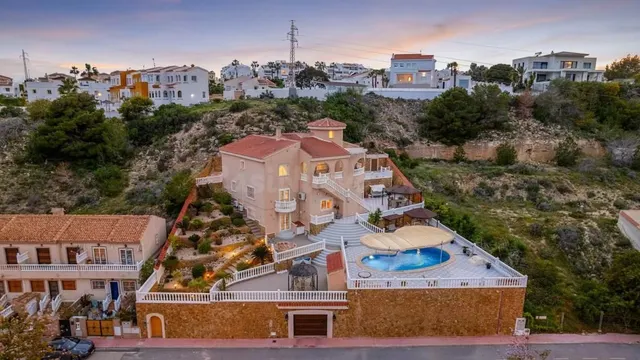 Villa 7 habitaciones 179m² en venta - Centro de la Ciudad Qu - foto 5