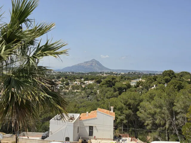 Encantadora villa en la prestigiosa zona de Balcón al Mar, Jávea — 39