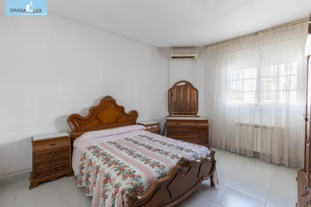 Edificio con gran potencial de inversión en La Zubia — 25