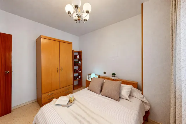 ¡Amplia  vivienda y todo exterior y en esquina en el Paseo Alfonso XIII! - Cartagena — 12