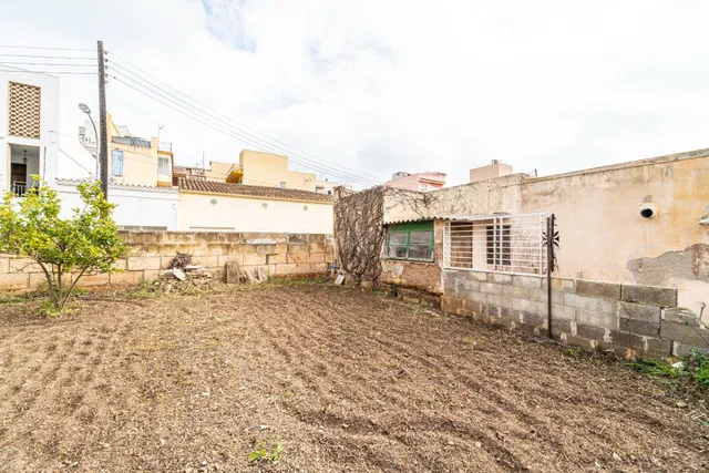Céntrico solar de 466m2 en Cala Ratjada - foto 3