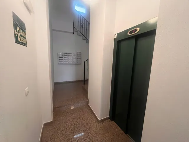 Gran apartamento en torrevieja: 2 hab, 1 baño — 3