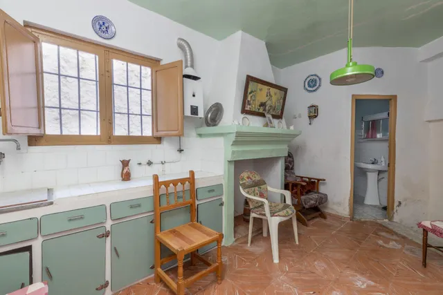 CASA PARA REFORMAR CENTRO ALBUÑUELAS 3 VIVIENDAS EN UNA — 8