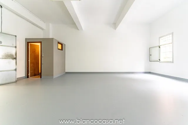 Amplio bajo comercial en venta — 17