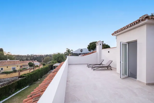 Chalet 4 habitaciones 273m² en venta - Marbella — 25