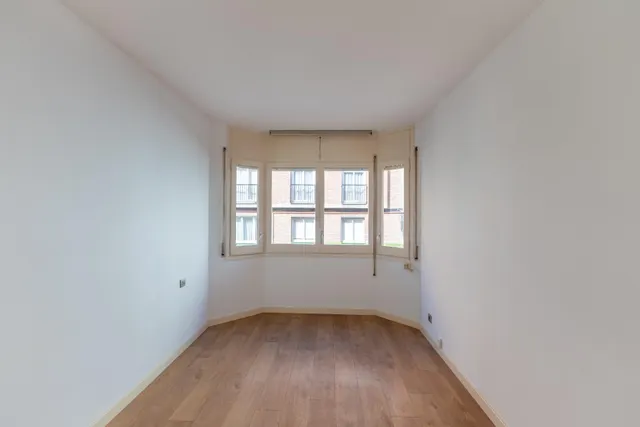 Piso de 1 habitación en venta en les tres torres – Barcelona — 16