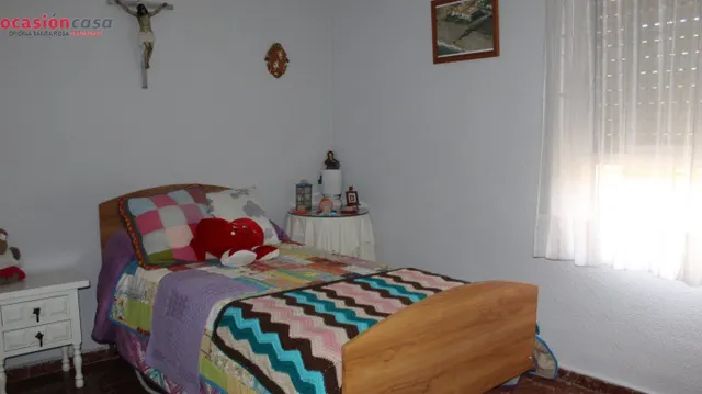 CHALET EN LA COLINA — 20