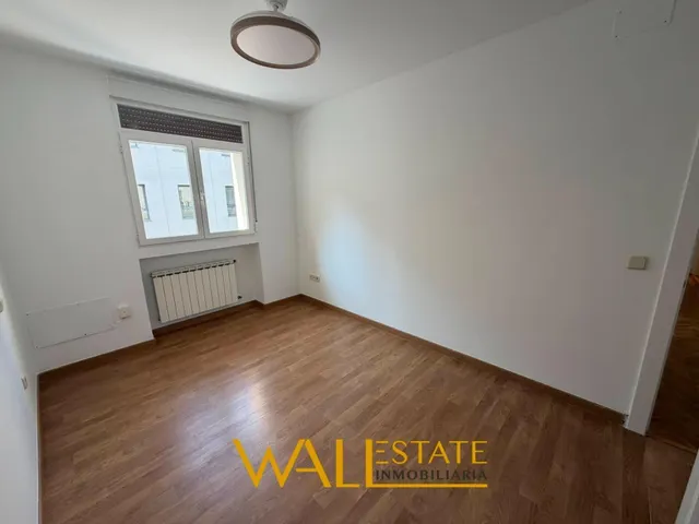 Espectacular piso de 3 dormitorios con balcón en pleno centro — 38
