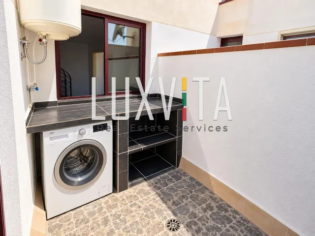 Apartamento de 2 dormitorios con plaza de parking en Cabo Blanco — 7