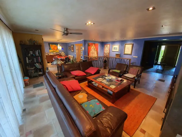 Chalet individual en una de las urbanizaciones mas exclusivas de Benidorm — 23