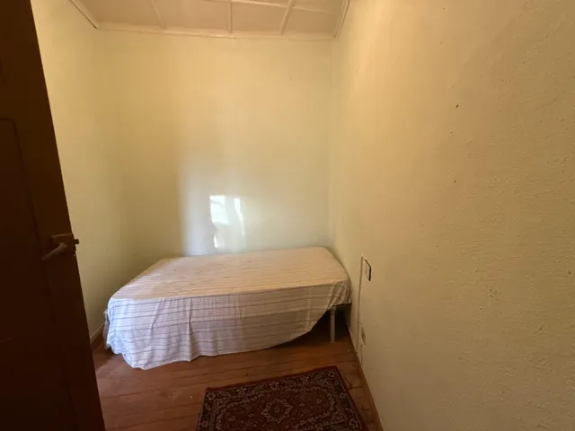 SE VENDE CASA CON PARCELA EN SANDIAS. — 33