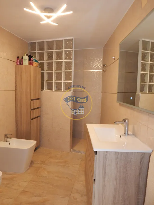 Casa Espaciosa en Montesa: Comodidad y Estilo — 37
