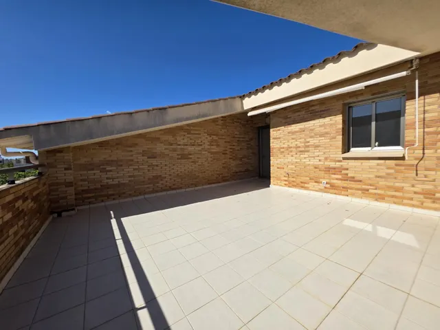 CASA CON JARDIN DE 4 habitaciones EN BARENYS — 37