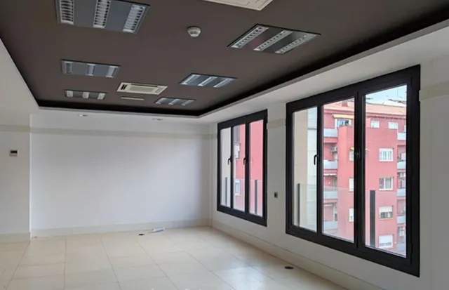ALQUILER OFICINA LES CORTS — 6
