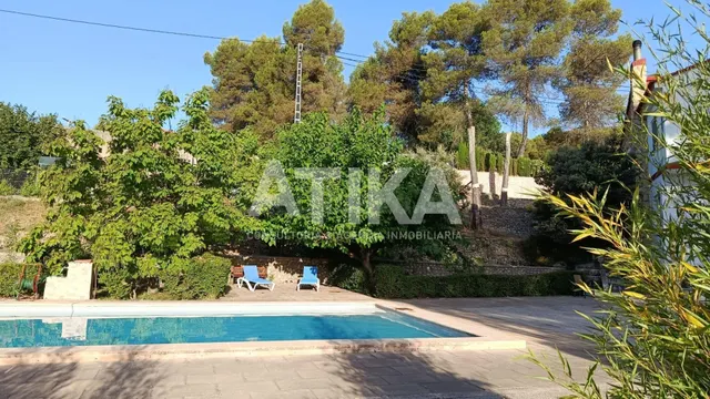 CHALET CON VISTAS A LA MONTAÑA EN VENTA - URBANIZACIÓN EL PI - foto 2
