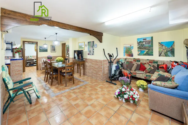 VIVIENDA PAREADA EN MONTELUZ — 42