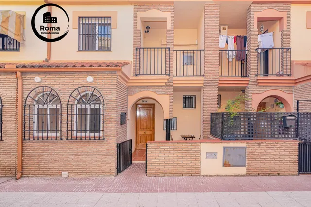OPORTUNIDAD EN VENTA DE CASA ADOSADA DE 3 DORMITORIOS EN VEGAS DEL GENIL — 29