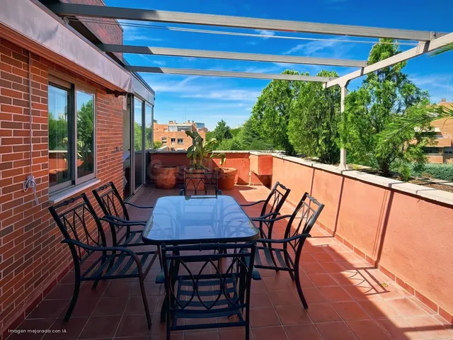 ÁTICO DÚPLEX CON TRES TERRAZAS Y PRIVACIDAD DE CHALET EN EL  - foto 3