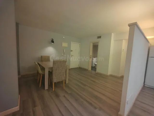 SE ALQUILA PRECIOSA OFICINA TIPO LOFT REFORMADA CON COCINA E - foto 4
