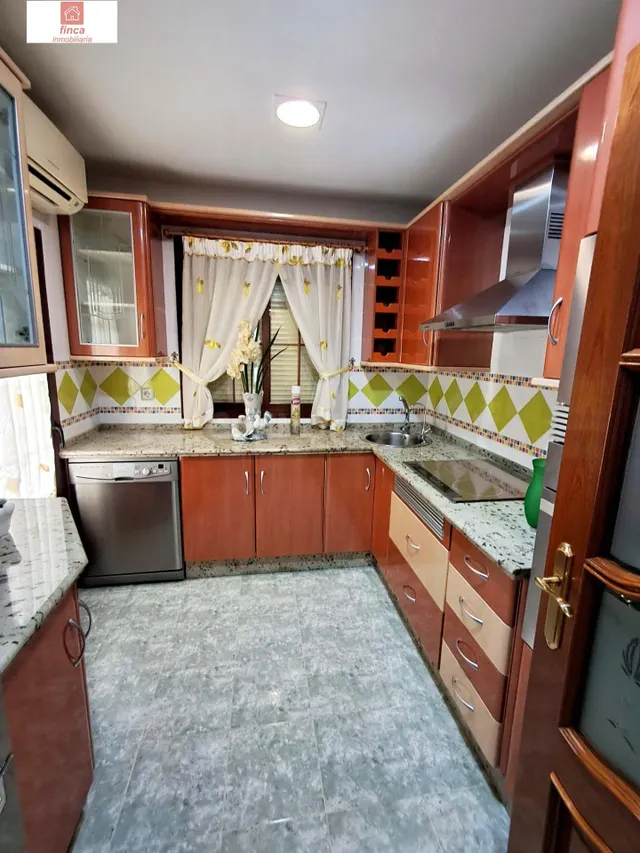 VENTA EN MONTIJO, ZONA CENTRO, MAGNIFICO PISO EN 1ª PLANTA, AMUEBLADO, EXCELENTES CALIDADES, CLIMATIZADO — 5
