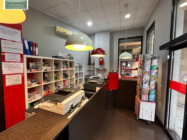 Local Comercial junto a Juzgados.
