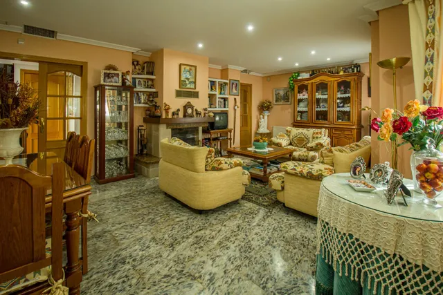 CHALET INDEPENDIENTE JUNTO AL VIEJO VIVERO EN BADAJOZ — 8