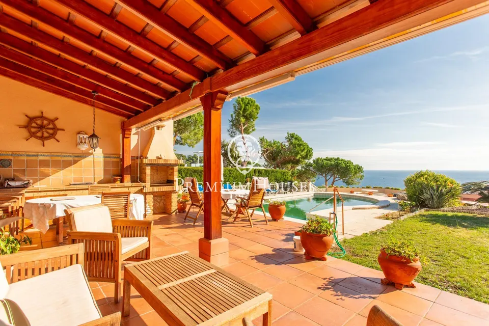 Exclusiva casa en venta en Cala Canyellas en Lloret de Mar