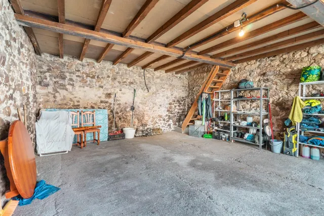 CASA PIEDRA CON TERRENO EN VENTA EN RIOSECO - foto 5