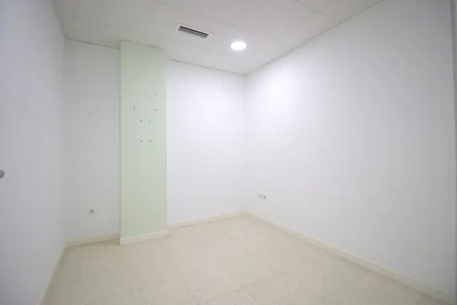 Se alquila entresuelo comercial — 5
