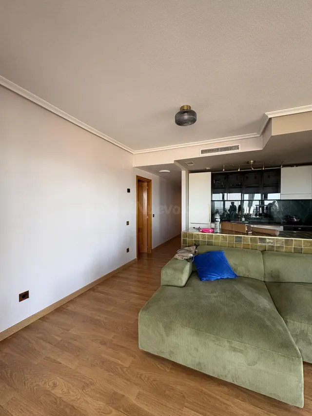 Lujoso apartamento reformado con impresionantes vistas al ma - foto 3