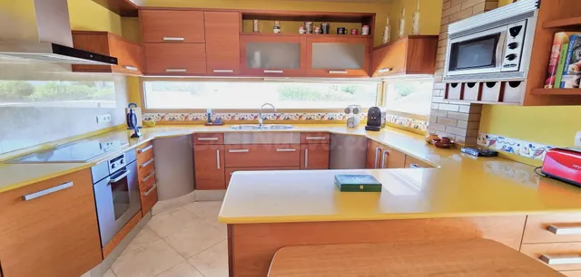 ENCANTADORA CHALET INDEPENDIENTE A SOLO 50 METROS DEL MAR EN - foto 5