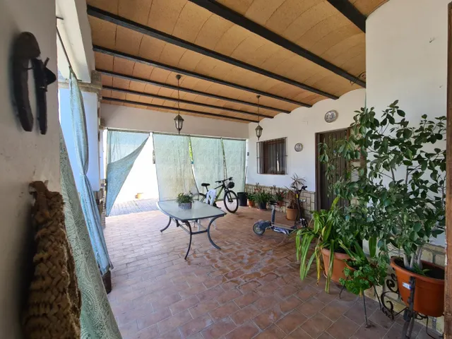 Chalet 4 habitaciones 379m² en venta - Coria del Río - foto 4