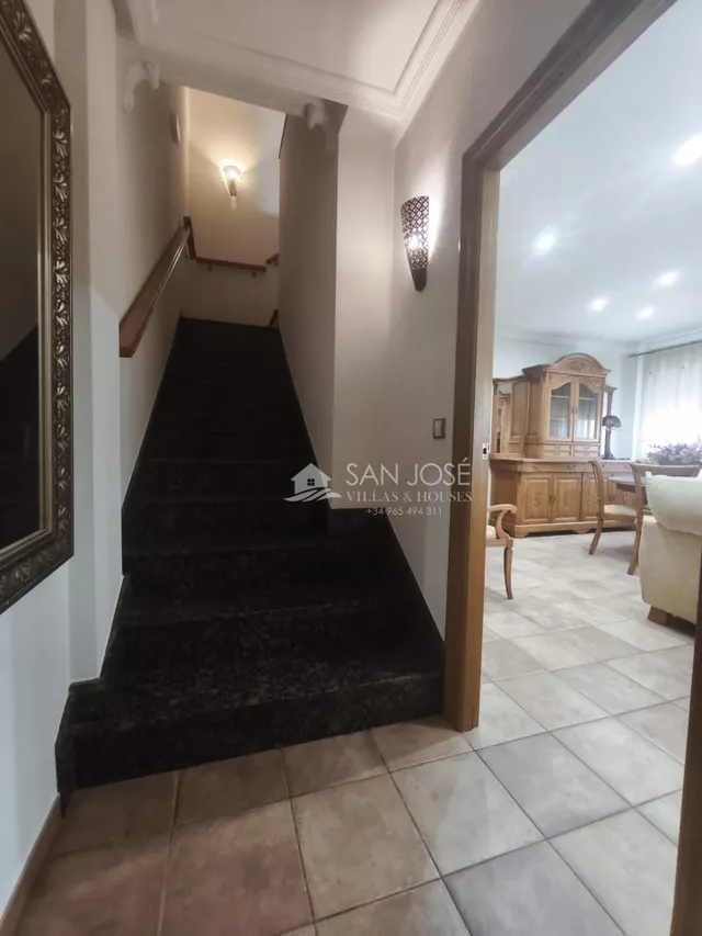 SE ALQUILA BUNGALOW AMUEBLADO EN BUEN ESTADO EN ASPE — 31