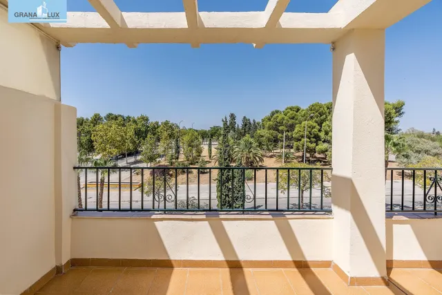 ¡OPORTUNIDAD! CASA JUNTO A ESTACIÓN DE AUTOBUSES - foto 3