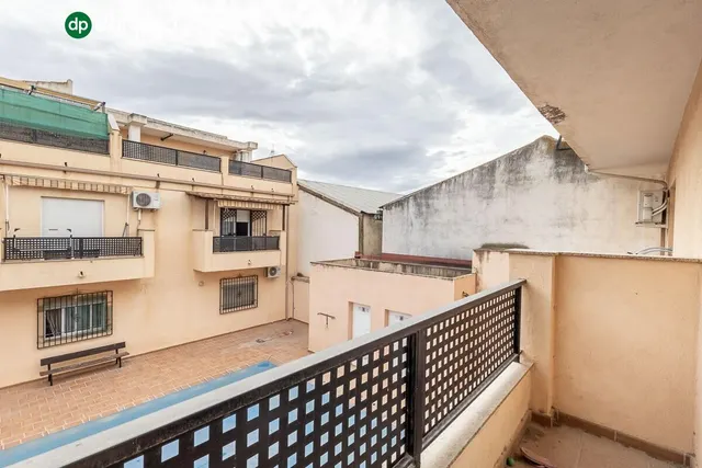 PISO EN URBANIZACIÓN CON PISCINA EN LAS GABIAS — 21