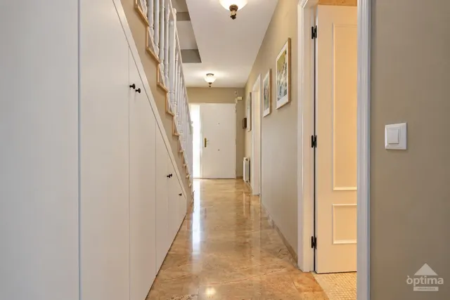 Pareado reformado con 5 habitaciones, terrazas y garaje en Reus — 40