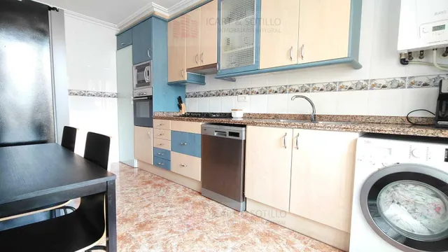 MAGNÍFICO PISO DE CUATRO DORMITORIOS Y GARAJE EN EL CASCO URBANO DE VINAROZ PARA ENTRAR A VIVIR — 17