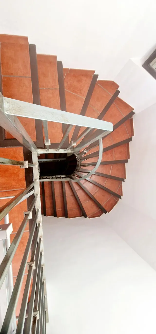 CASA PAREADA EN LA SIERREZUELA — 33