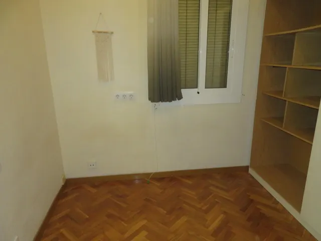Bonito piso de 3 habitaciones en la calle sepulveda — 14