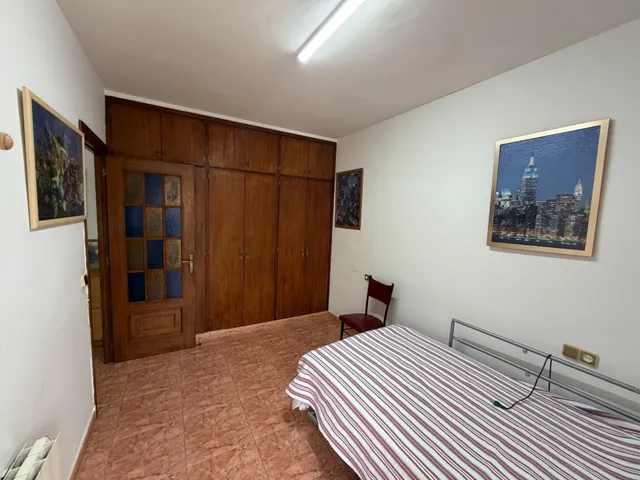 VIVIENDA ADOSADA DE 3 PLANTAS CON GARAJE , 4 habitaciones , AMPLIAS TERRAZAS EN SEGUR DE CALAFELL. — 17