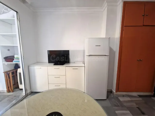 ¡Estudio en alquiler en la zona Ancha de Capuchinos! — 3