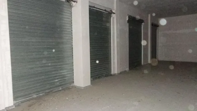 LOCAL EN VENTA EN PETRER — 2