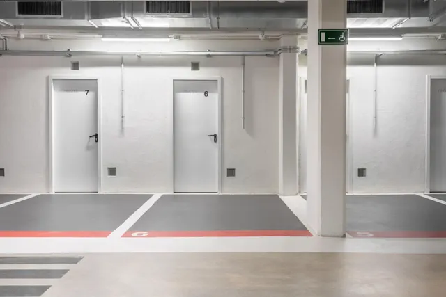 Parking 25m² en alquiler - Zona Avinguda Barcelona — 24
