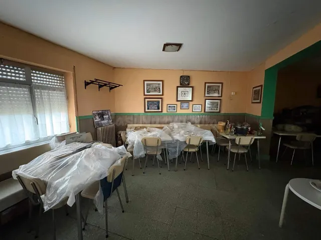 Excepcional propiedad de gran volumen con múltiples espacios - foto 4