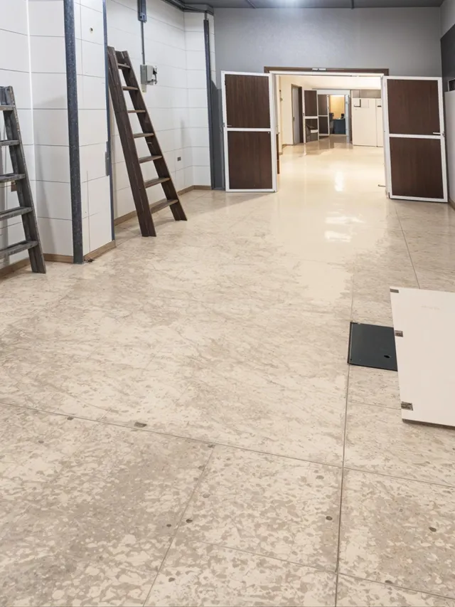 LOCAL COMERCIAL CENTRICO IGNIFUGADO EN SANTA COLOMA DE GRAMA - foto 2