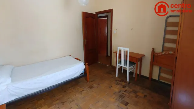 Piso céntrico junto a la Salle — 6