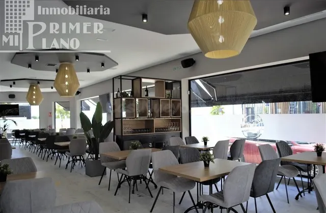¡Gran oportunidad de inversión! Bar restaurante completament - foto 4