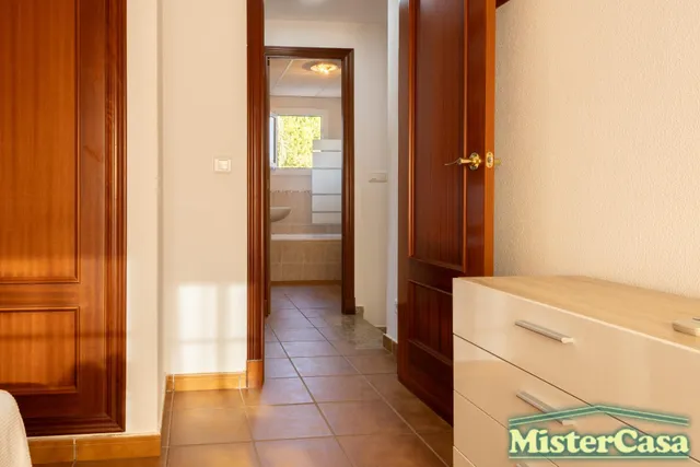 Exclusiva !!casa adosada en esquina con patio privado, piscina y aparcamiento propio en costa ballena, Rota — 38